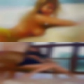 How naked woman urinate